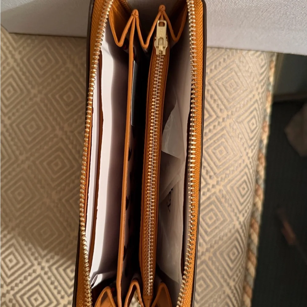 Vera Bradley Leather Roasted Pecan Zip-Around Wallet NWT 135.00